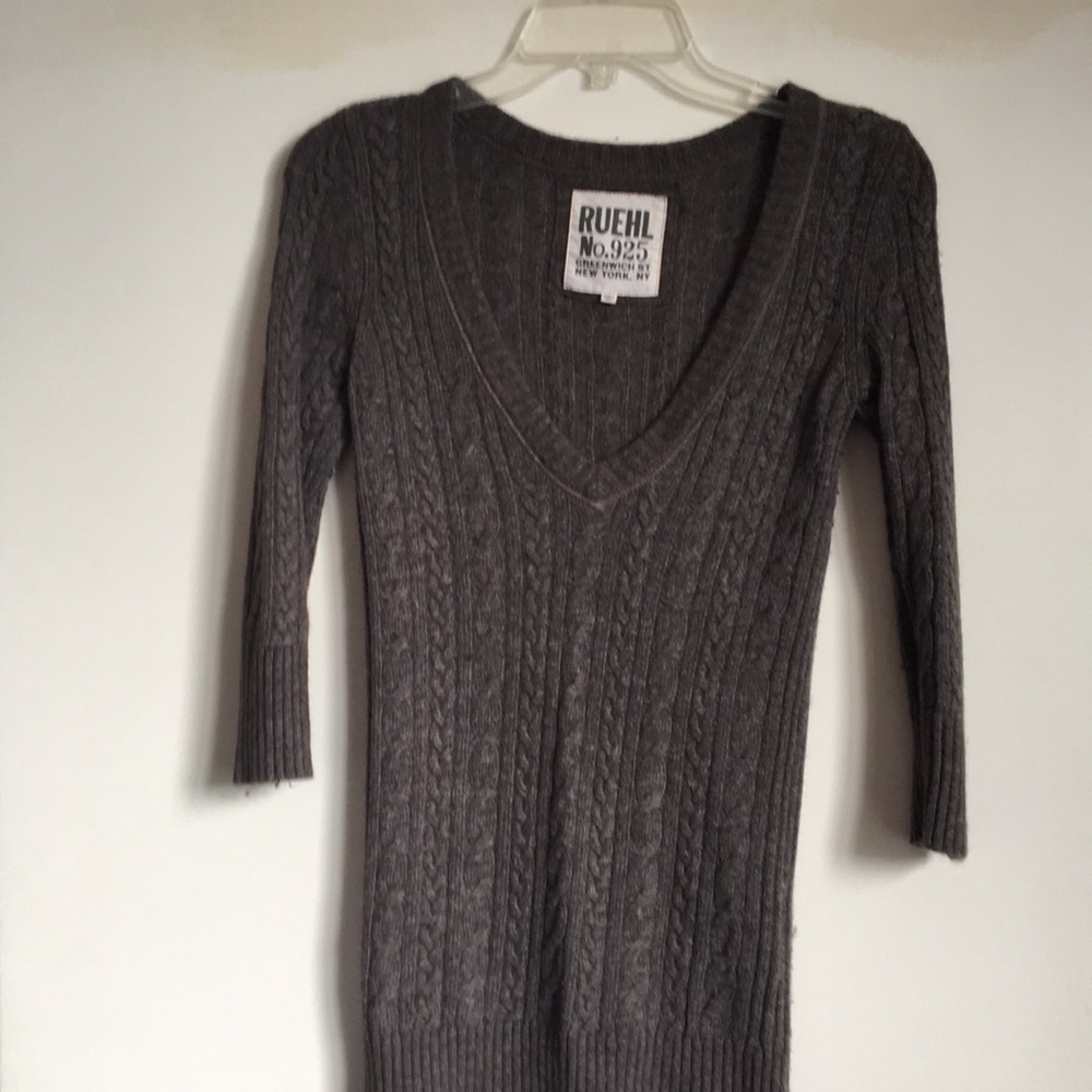 Ruehl Sweater